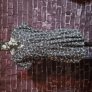 Loft Beach Gray & White Floral Print Beach Cover up w/POCKETS size Large